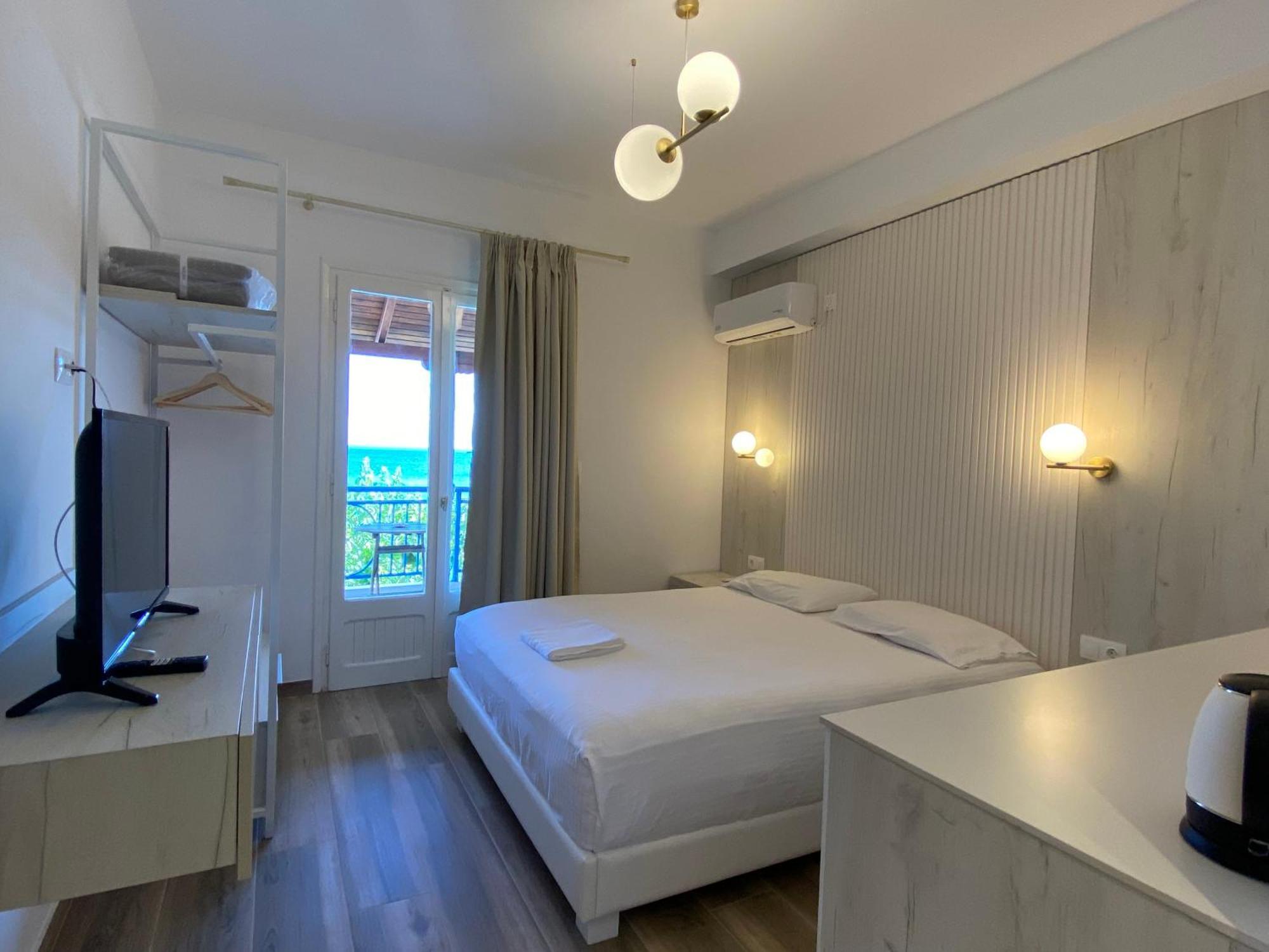 Hotel Nostos à Patitírion Extérieur photo