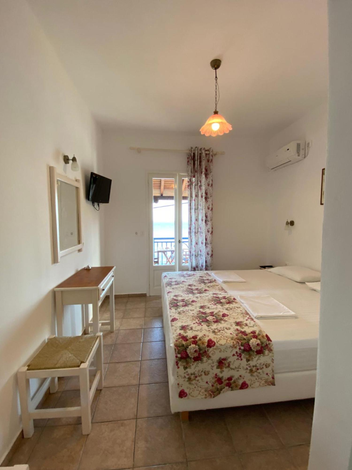 Hotel Nostos à Patitírion Extérieur photo