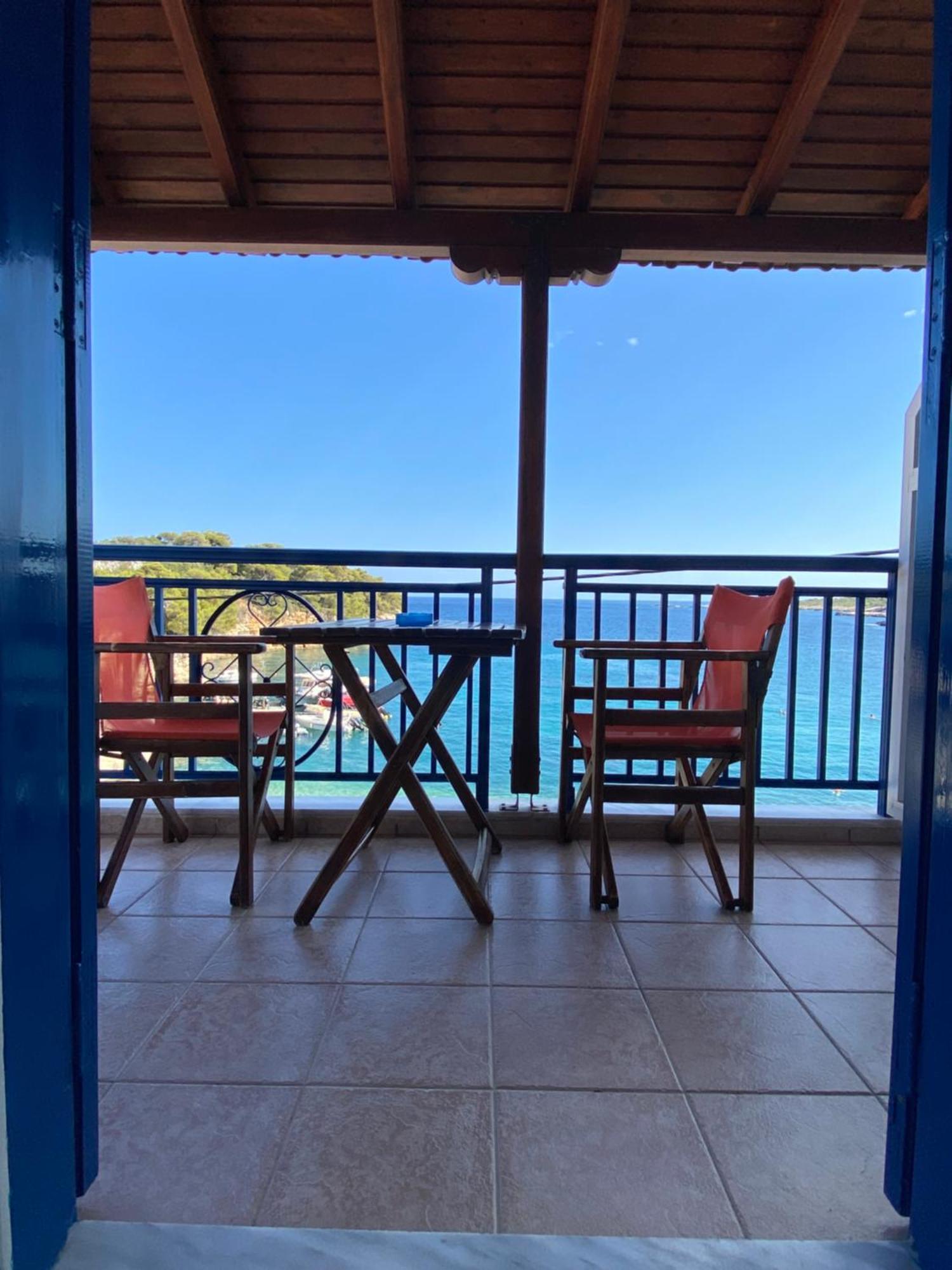 Hotel Nostos à Patitírion Extérieur photo