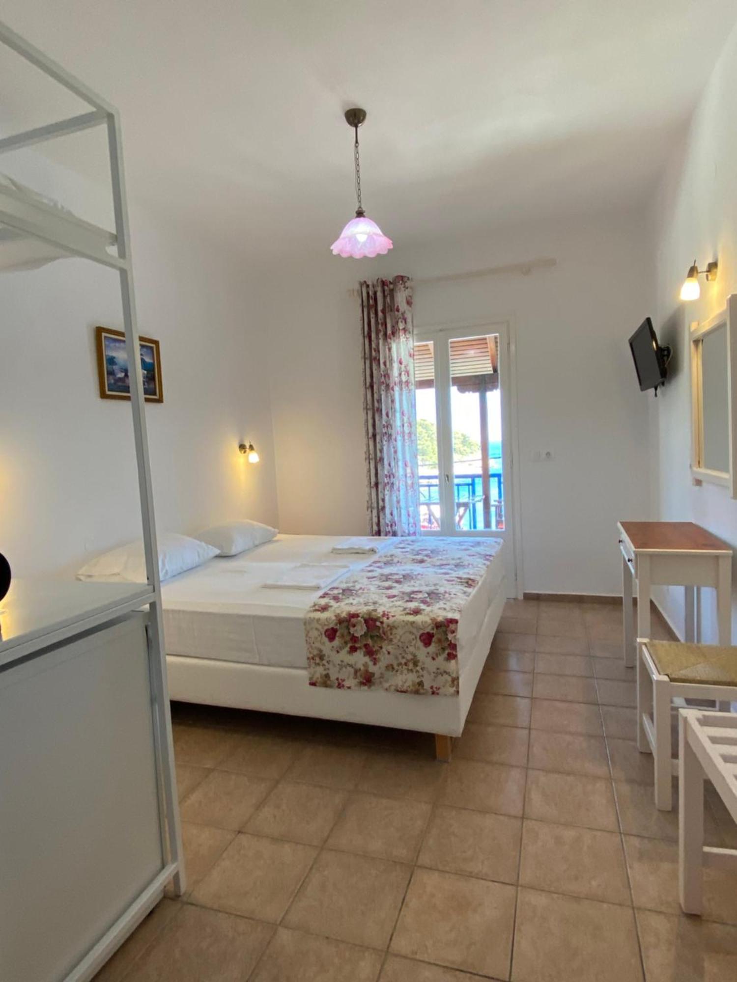 Hotel Nostos à Patitírion Extérieur photo