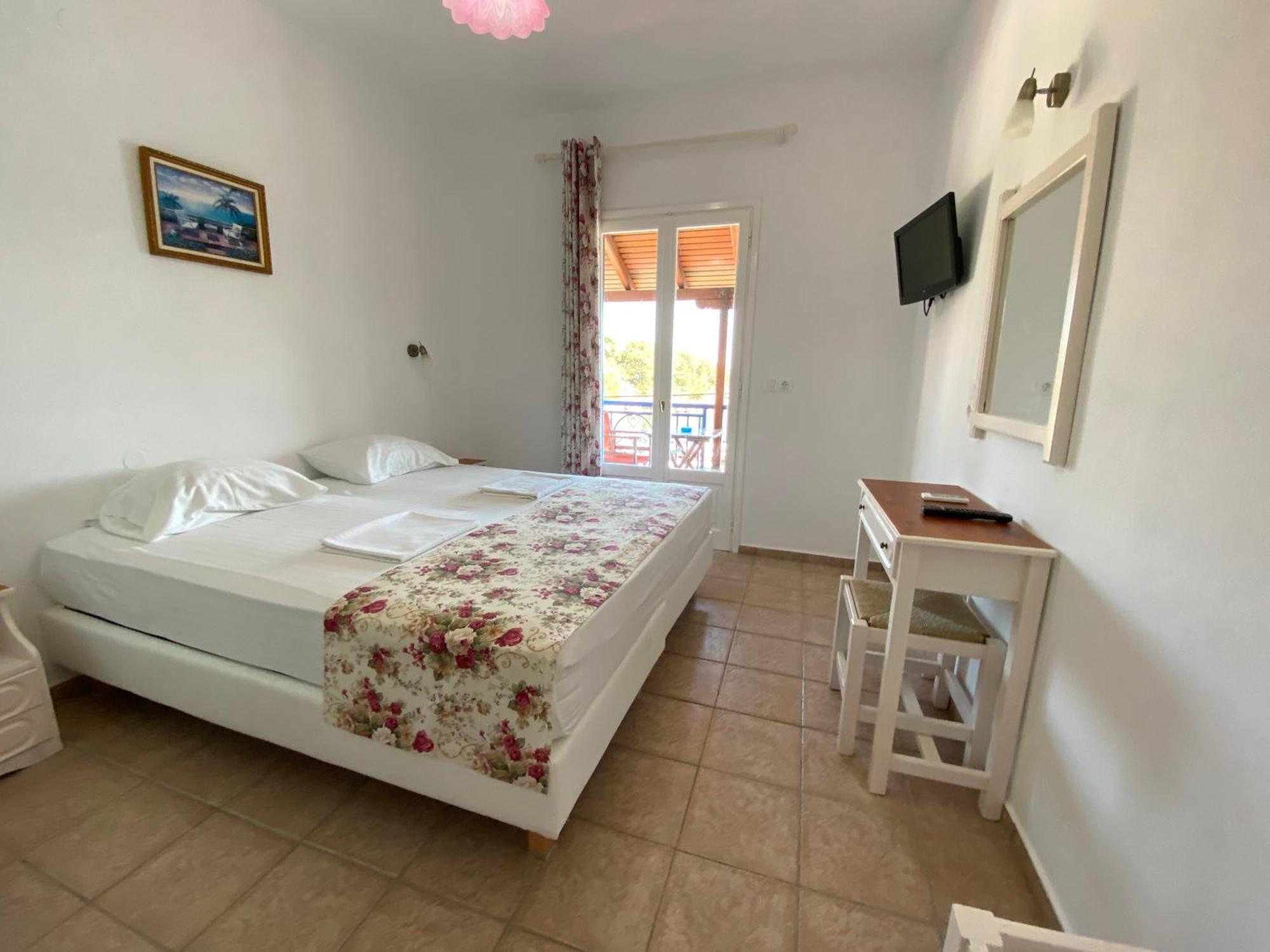 Hotel Nostos à Patitírion Extérieur photo